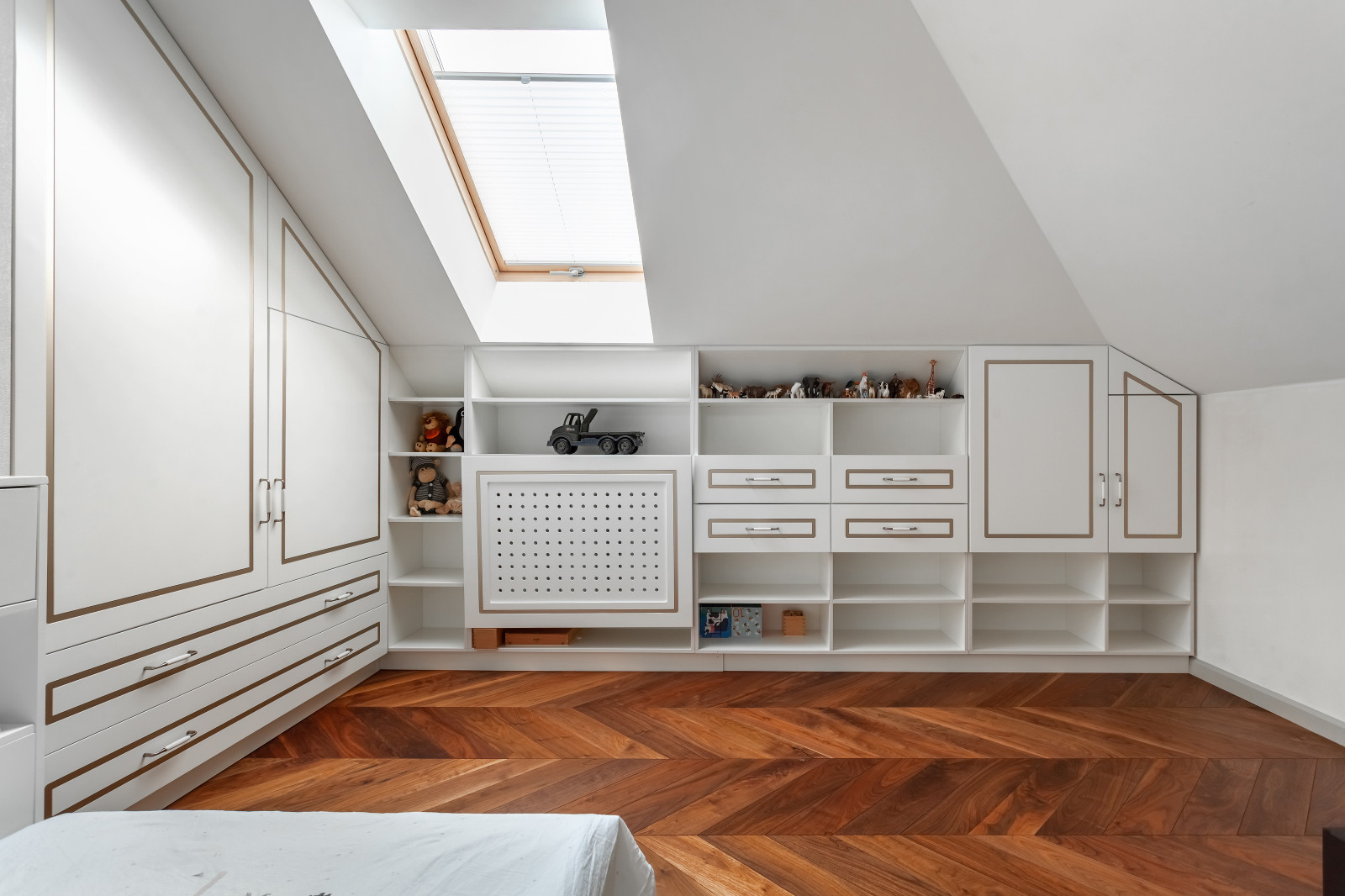 Шкаф для детской комнаты