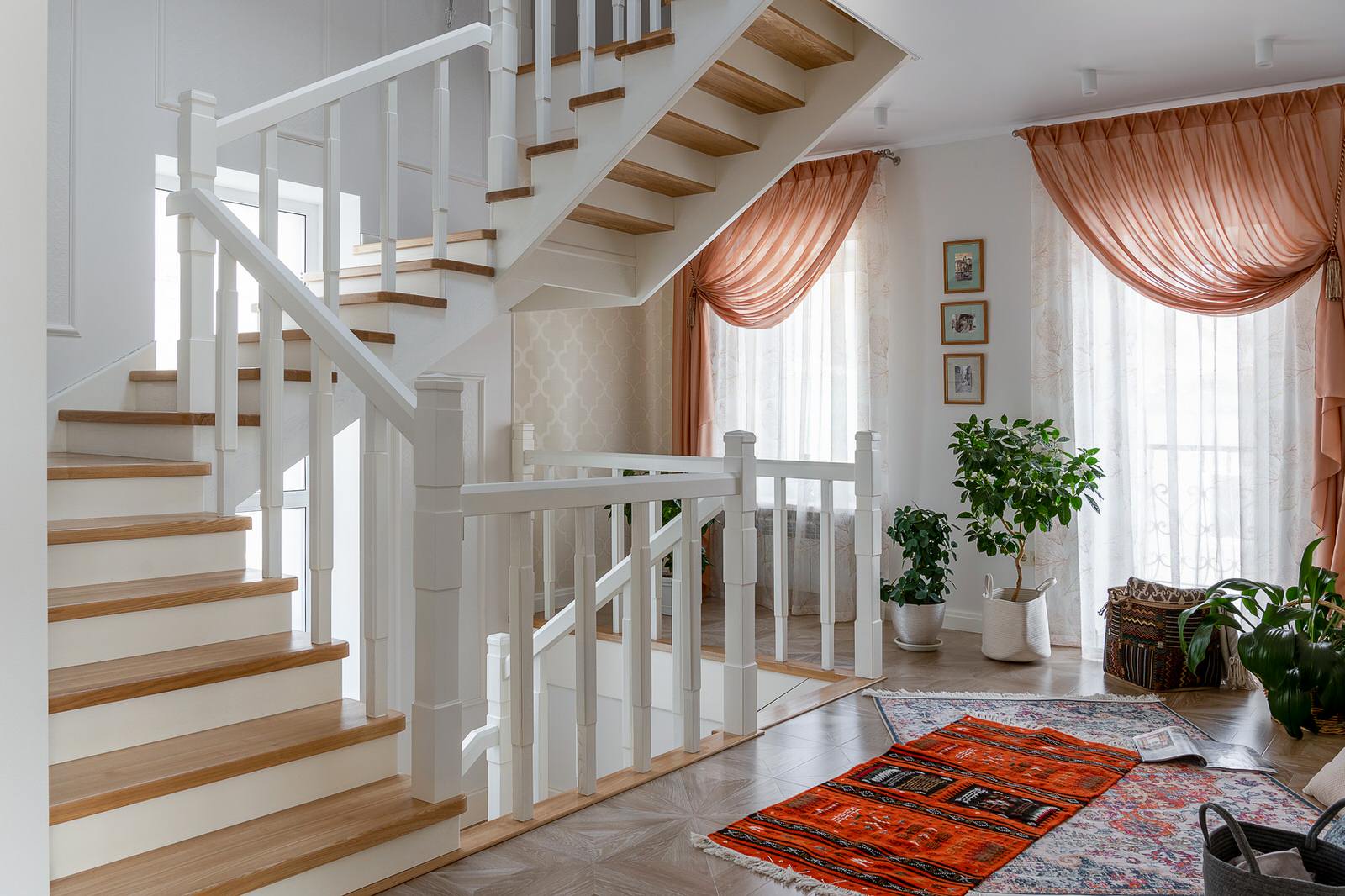 Реализация интерьеров частного дома на Океанской