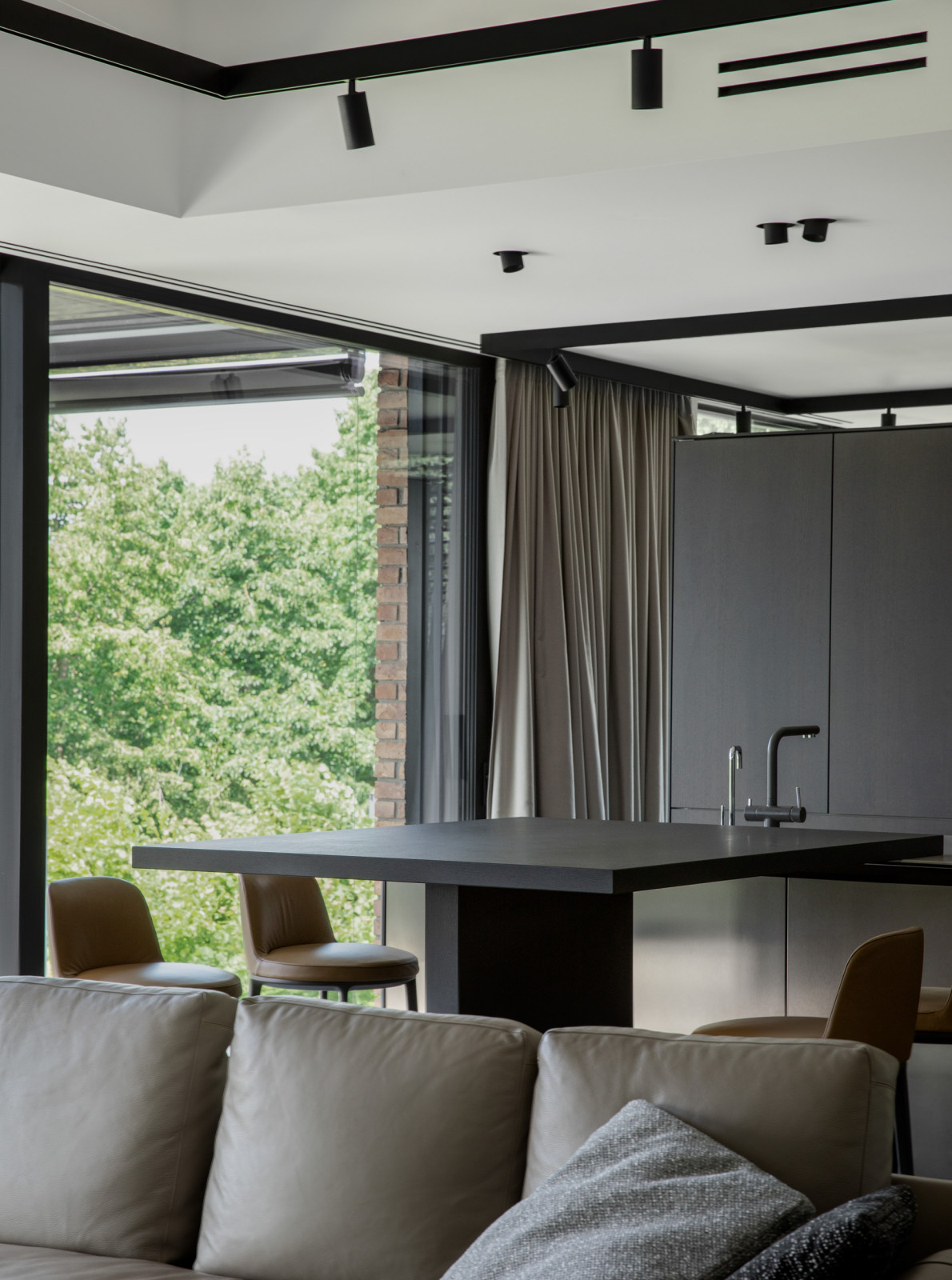MRIIA HOUSE