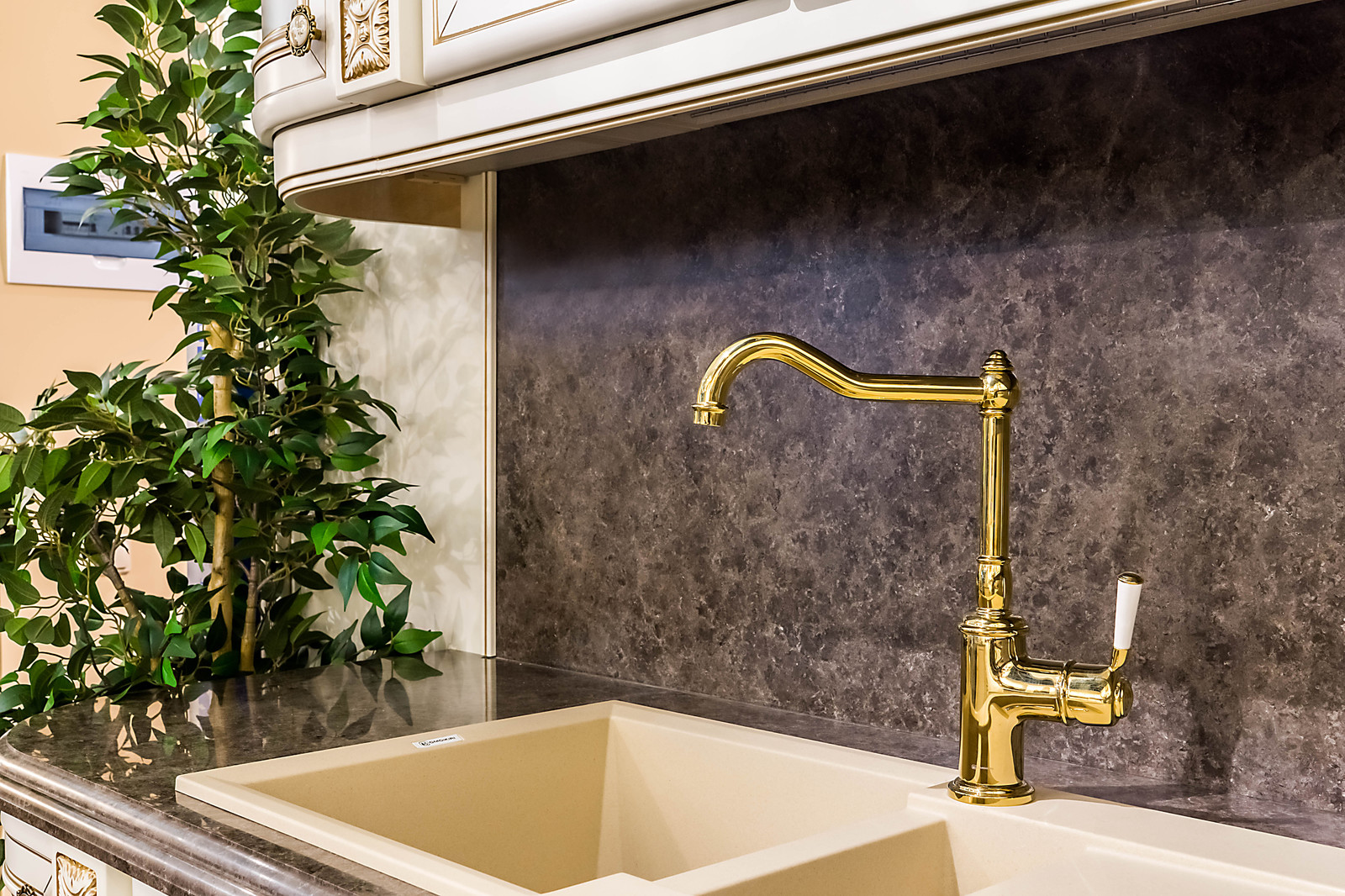 Обложка проекта: Кухонная мебель