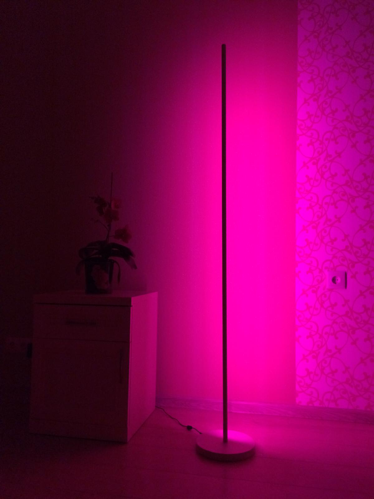 Цветотерапия, светодиодный торшер индивидуального применения