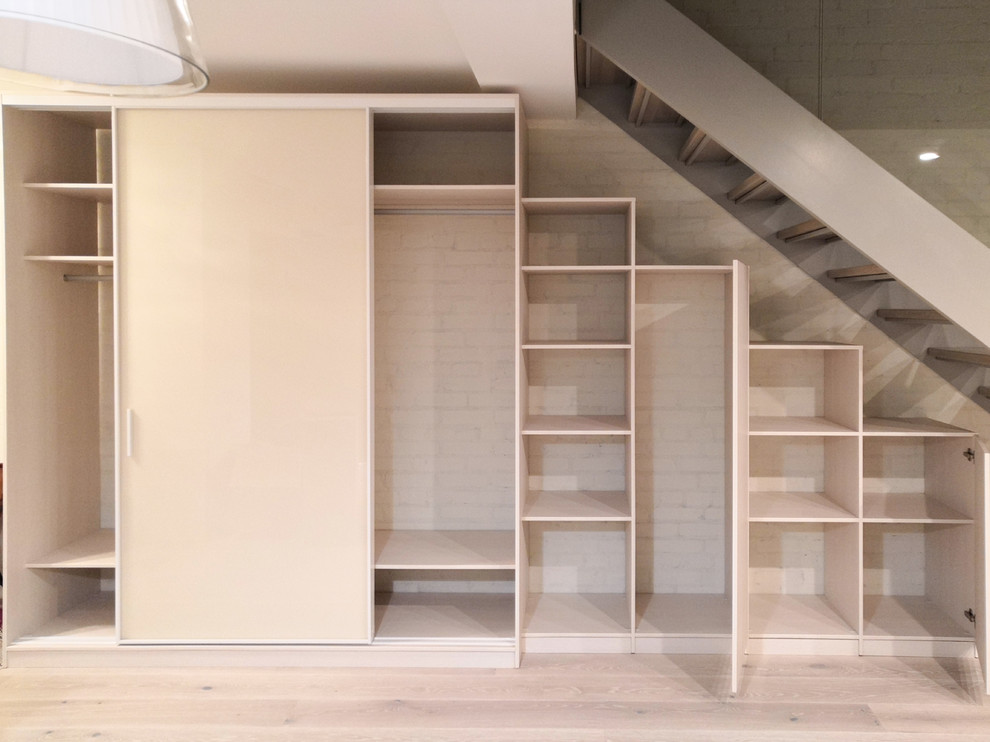 raumplus в интерьере квартиры на Столярном переулке.