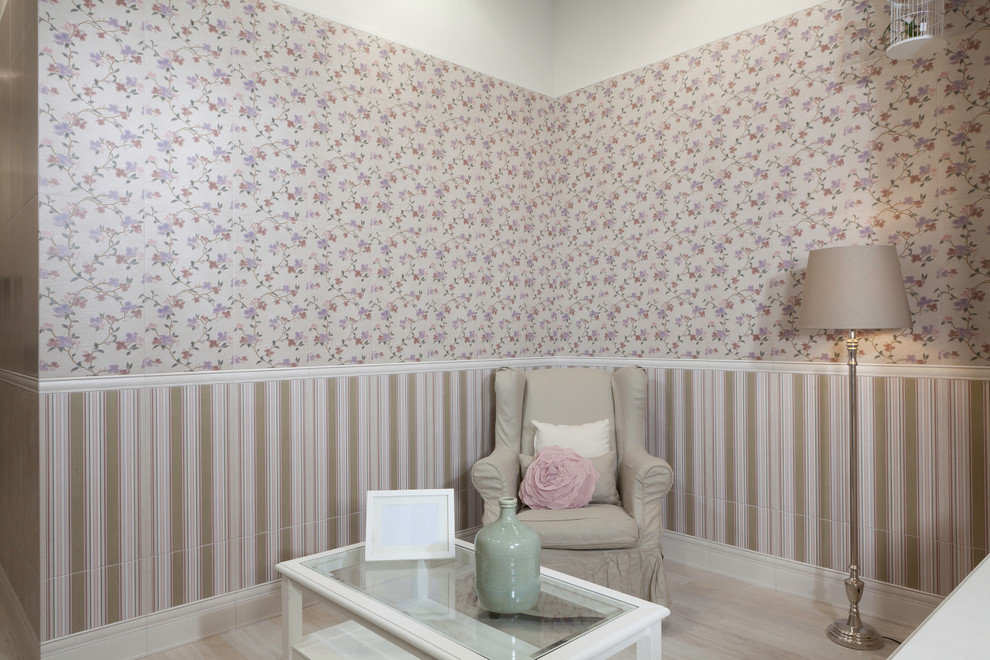 Керамический деревянный пол и Обои в стиле Прованс.