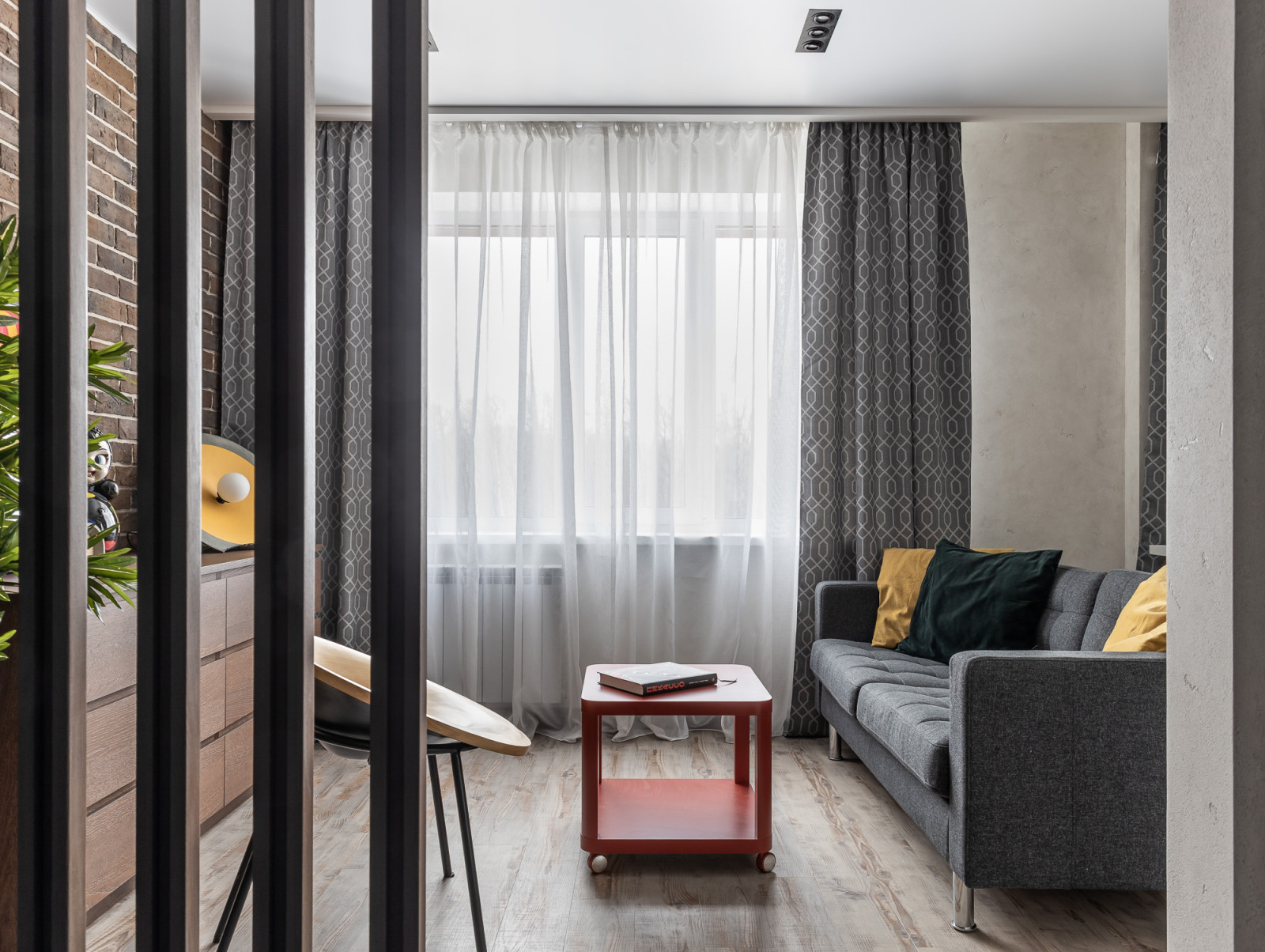 Обложка проекта: «Молодой и холостой»