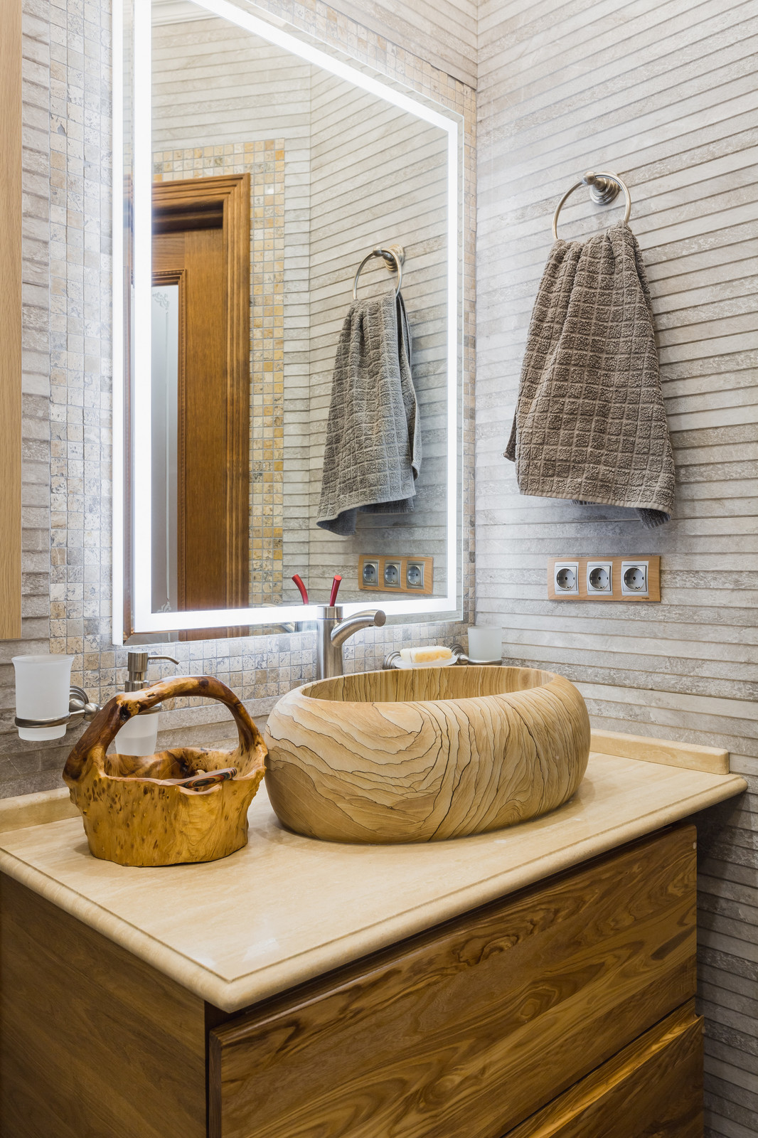 В гостях: Дом-берлога с коллекцией насекомых и детским этажом