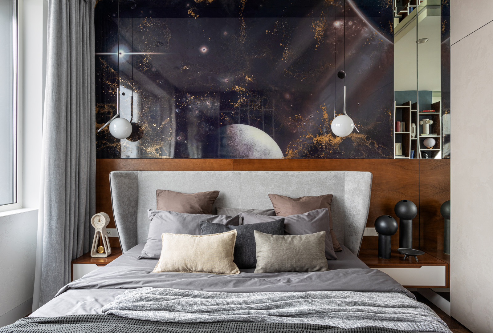 Houzz тур: Интерьер с концепцией Red go, где важен красный цвет