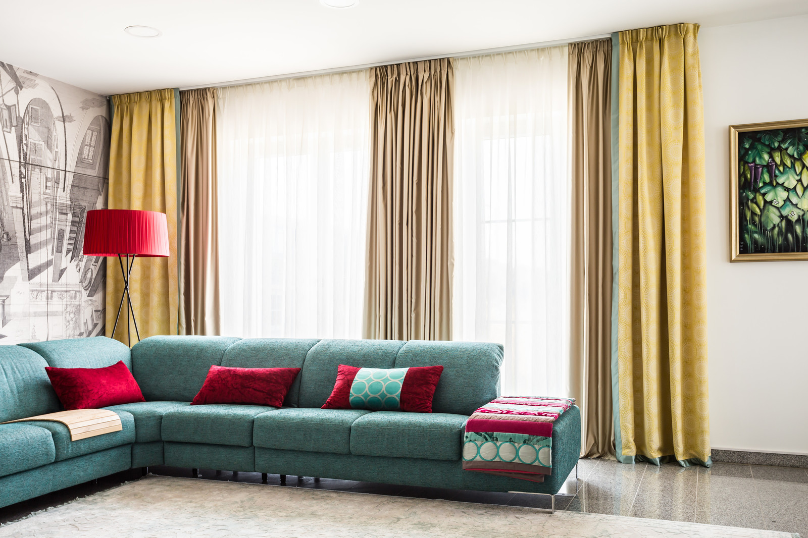 Обложка проекта: Дом в Петродворце