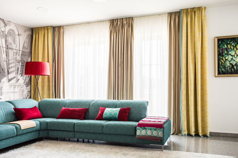 Обложка проекта: Дом в Петродворце