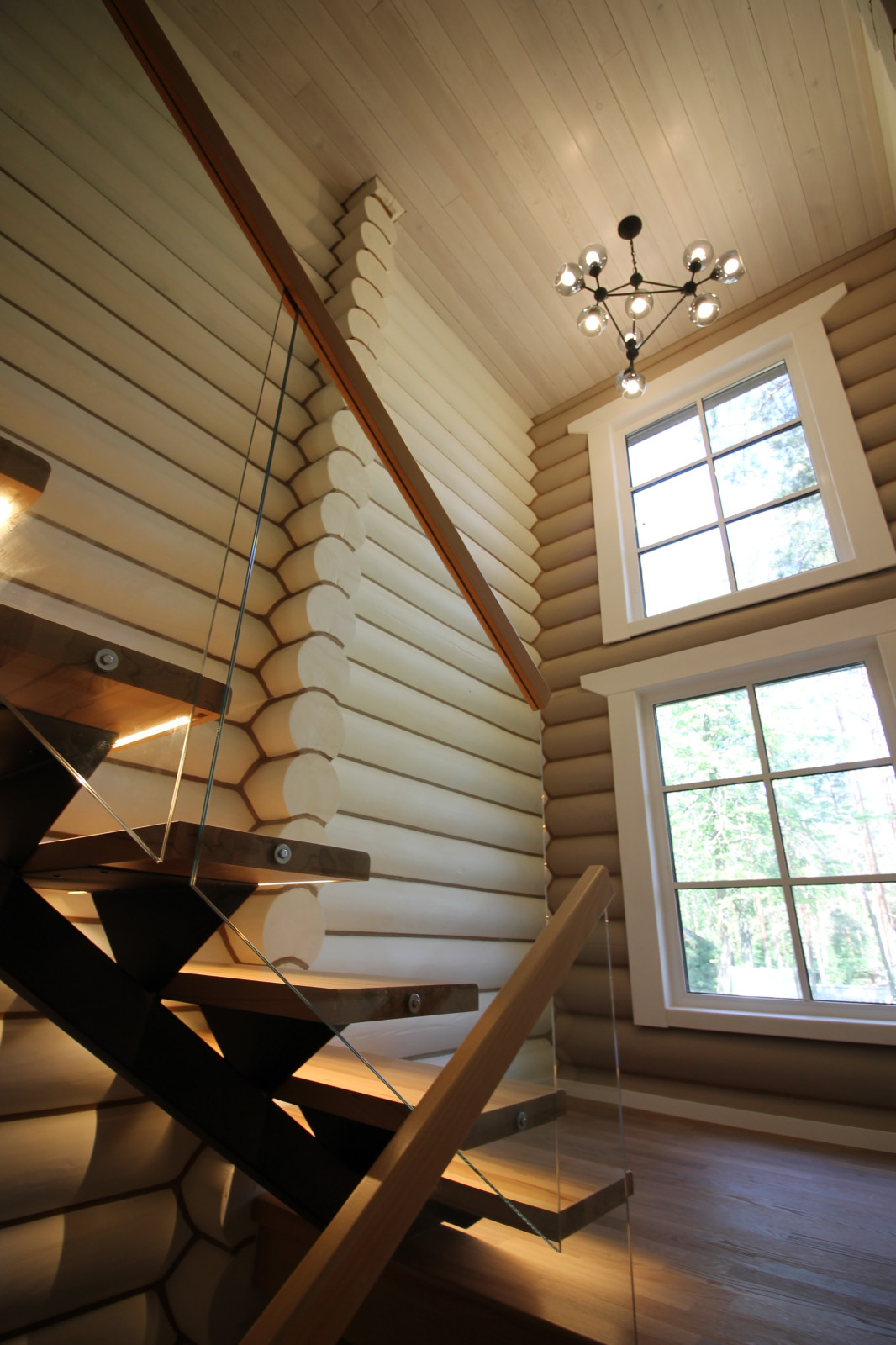 Срубовой коттедж 38 в п.Рощино, Ленинградская обл. Царство-Королевство