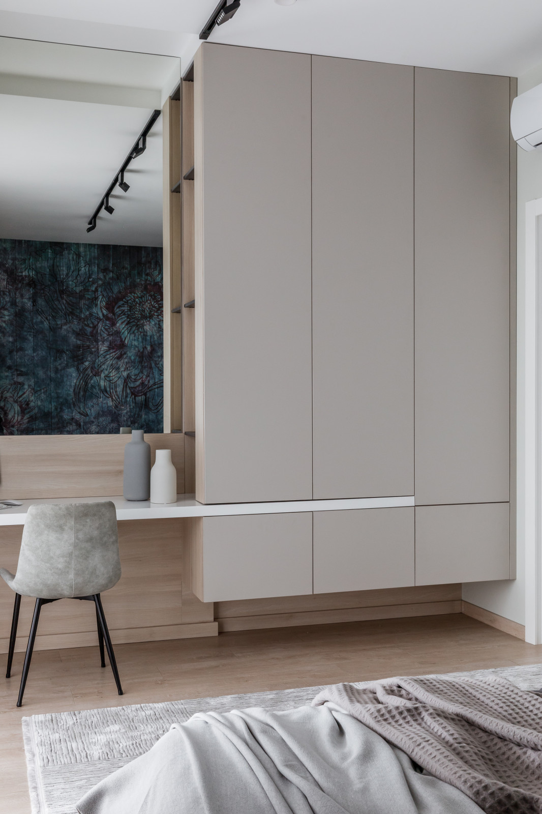 Обложка альбома: мебель