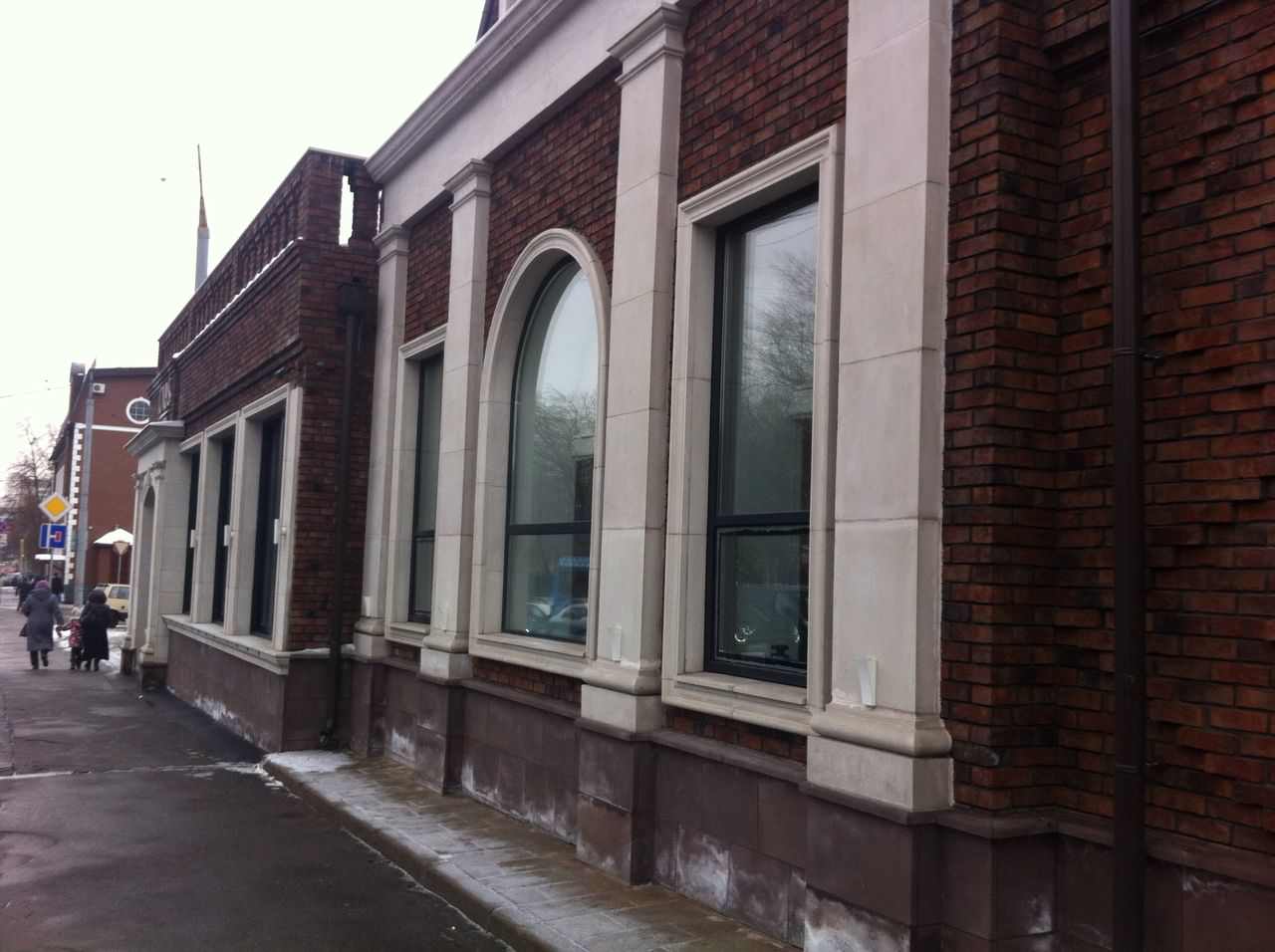 Остекление на алюминии REYNAERS  ресторана г. Москва