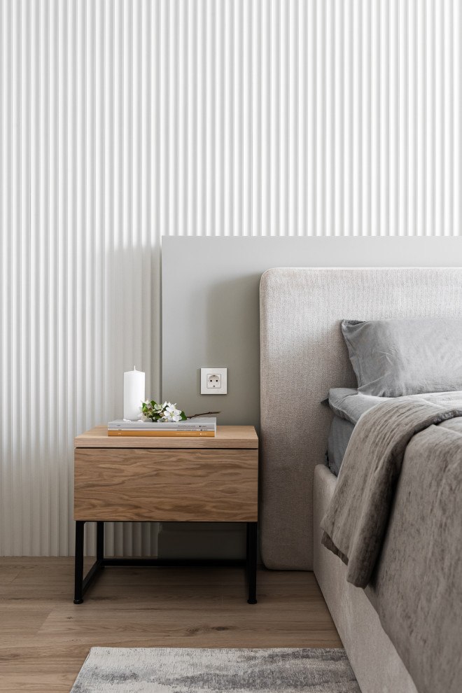 на стороне монохрома