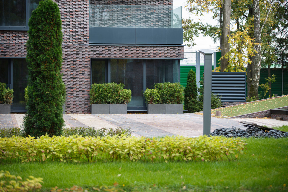 Уличные кашпо