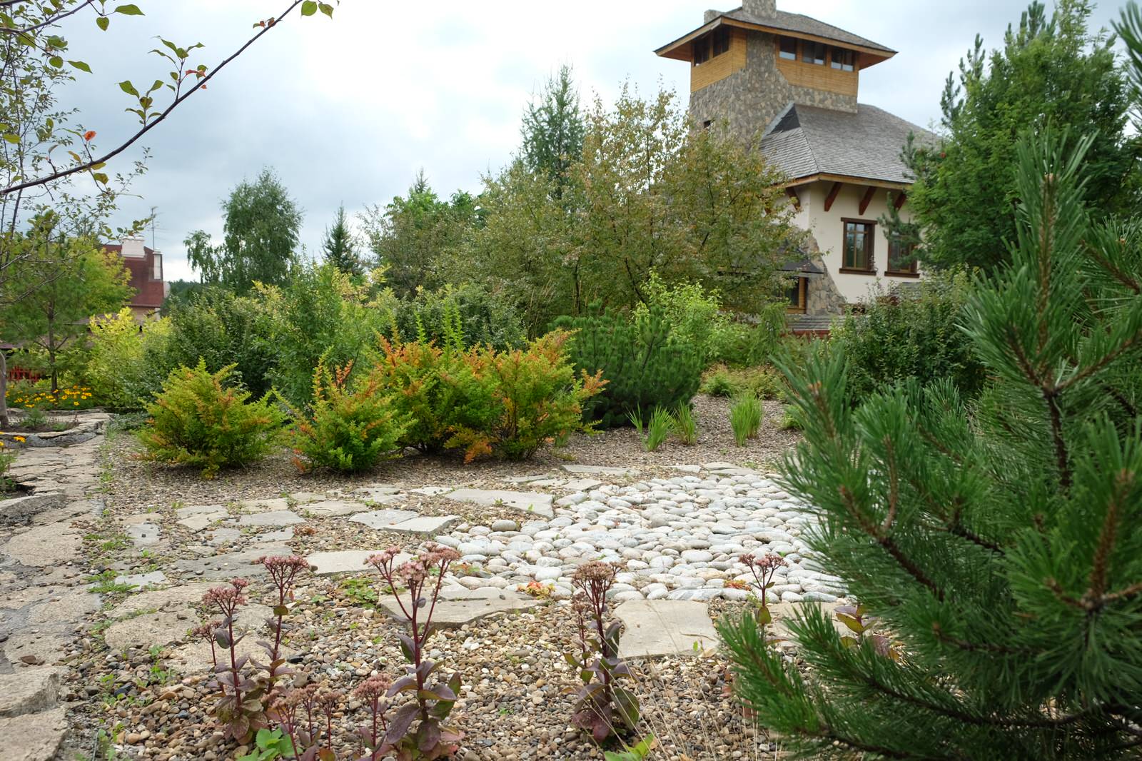 Сад с японским акцентом