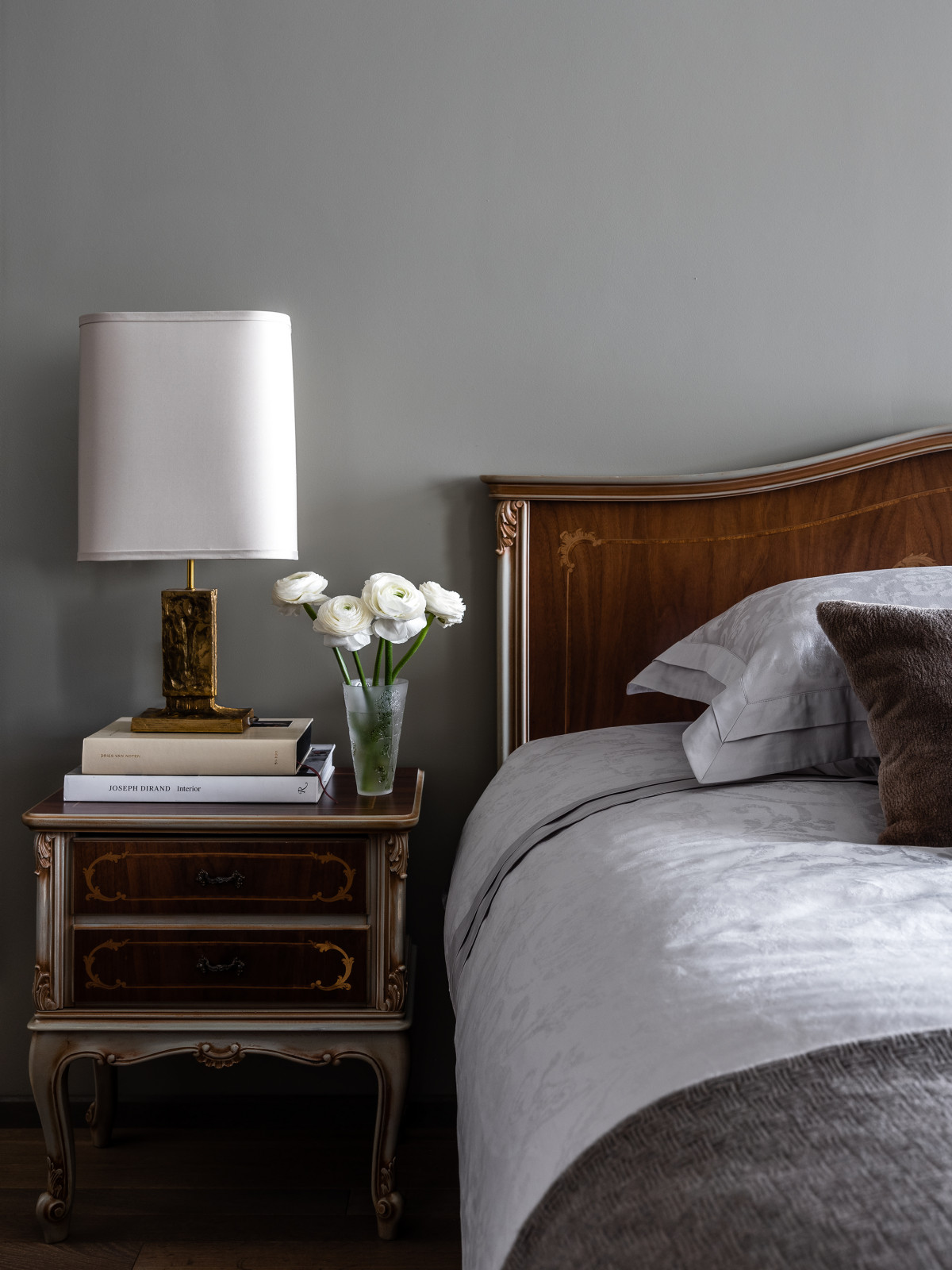 ПОЛУКРУГЛАЯ КВАРТИРА В ДОМЕ 1933 ГОДА