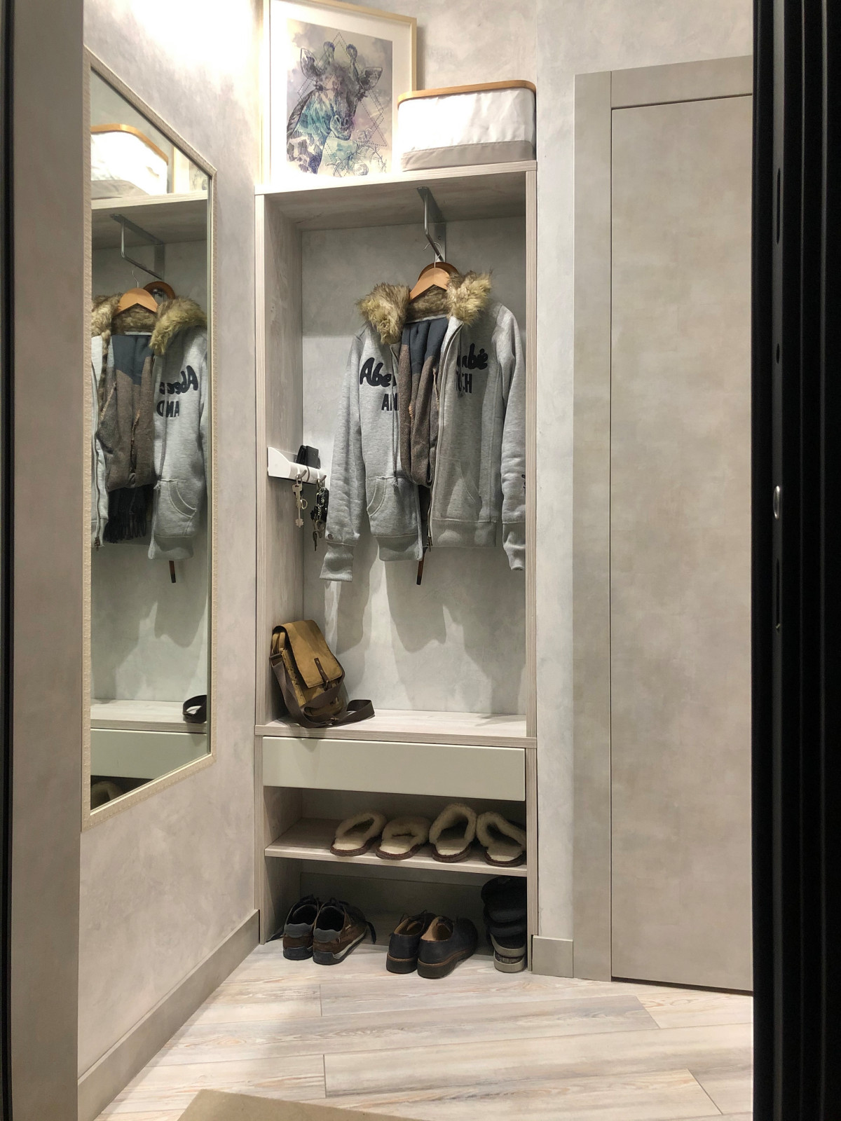 Оформление прихожей