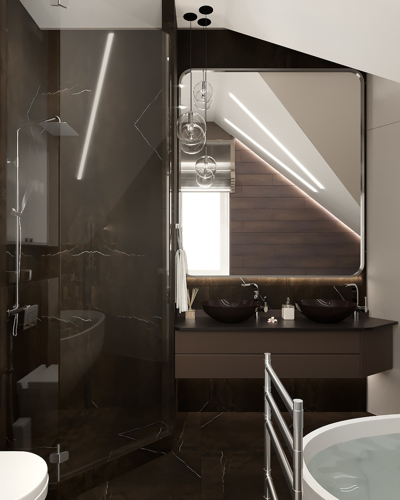 Сан. узел на втором этаже.