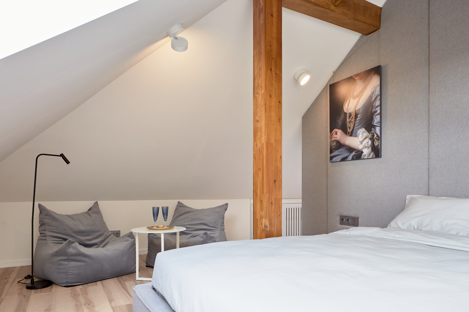 Мансарда в бусах