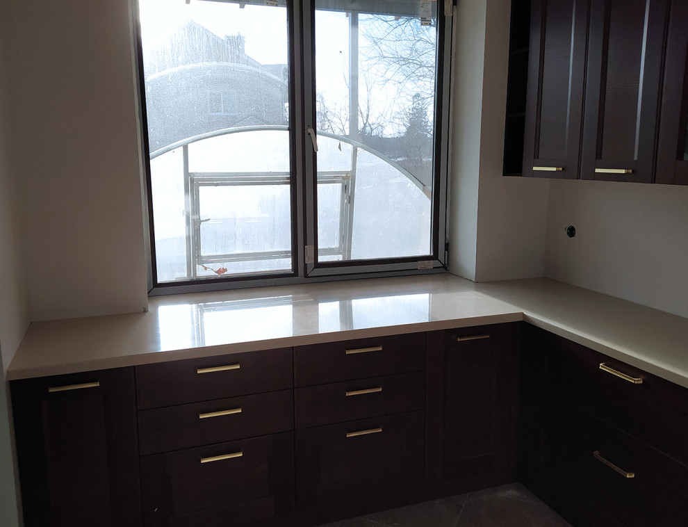 Кухонная столешница с подоконником из искусственного камня Tristone S-113 Irish