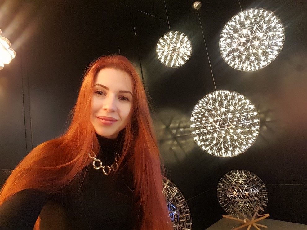 Обложка проекта: Свет всему голова