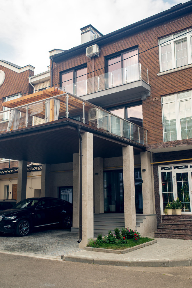 Современное остекление на Остафьевской (дерево-алюминиевые окна)