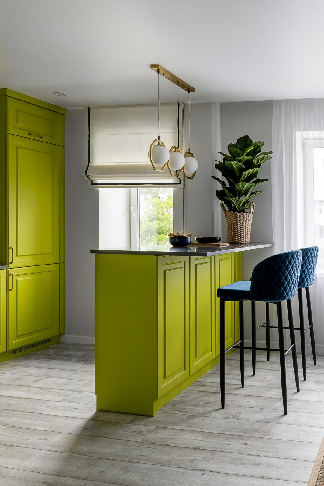 Яркое смешение стилей