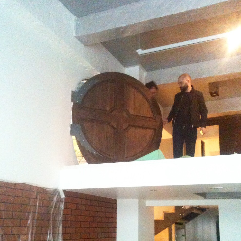 Обложка проекта: Дубовая дверь хоббита