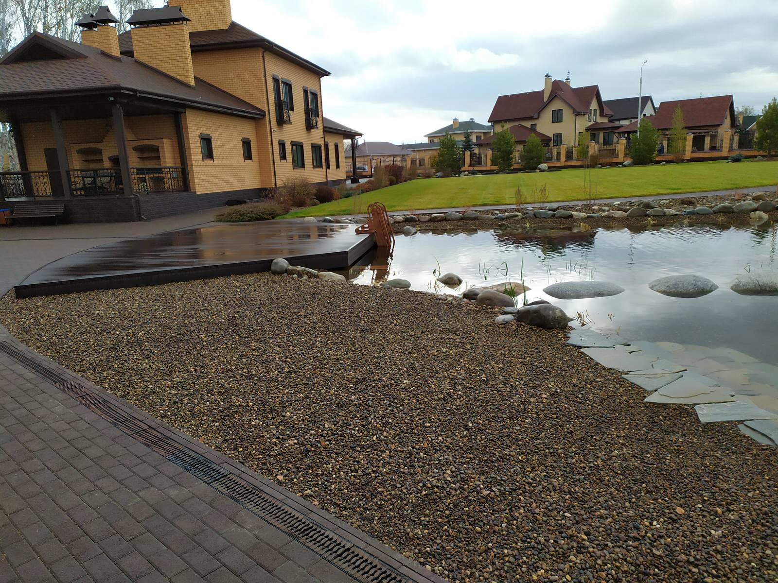 Плавательный водоём в Челябинске