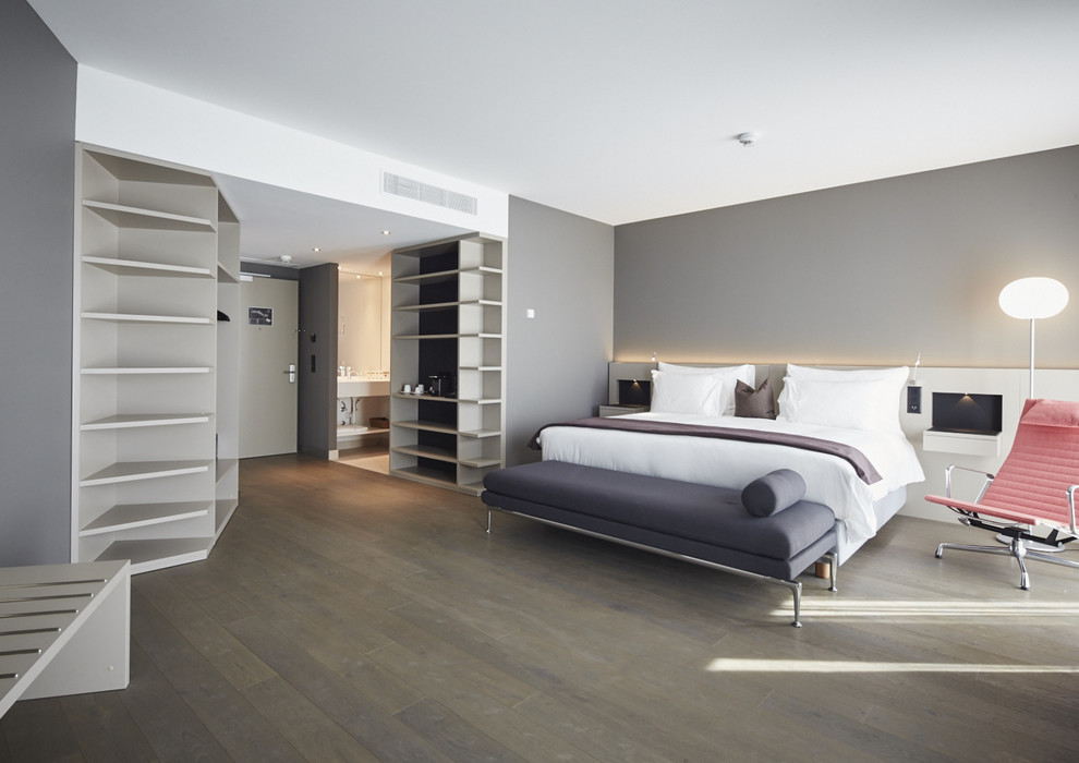 Modern Times Hotel,2016