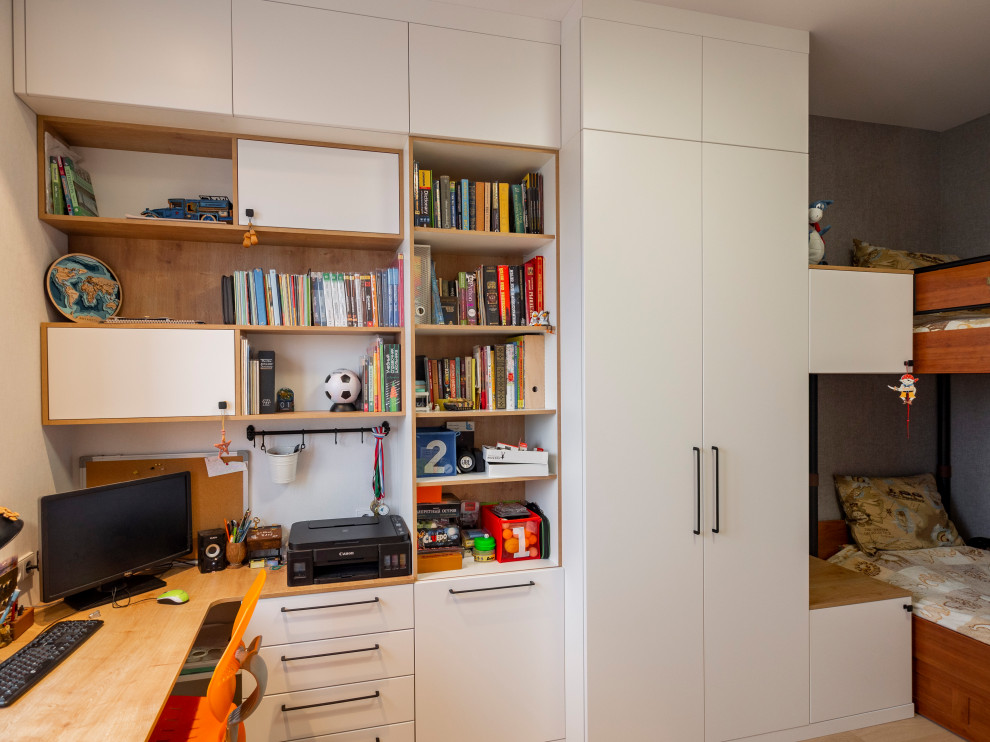 Меблировка детской для мальчиков 11 и 16 лет