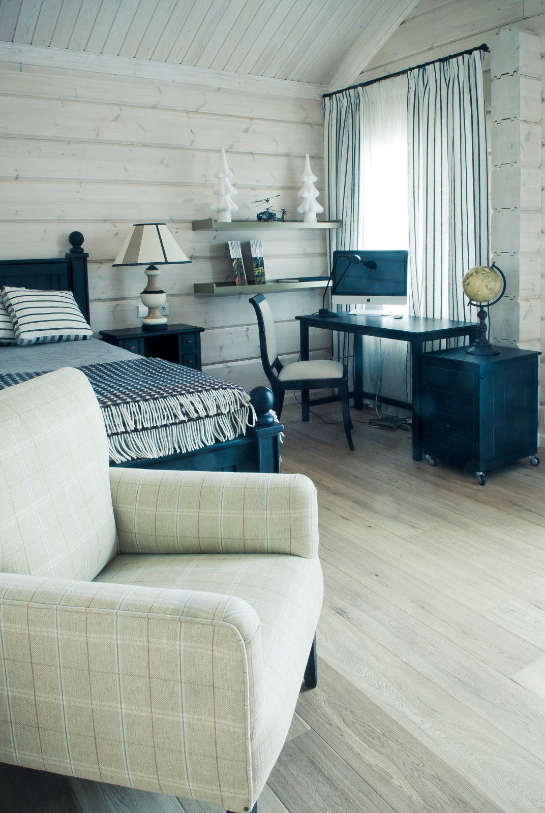 Обложка альбома: спальня