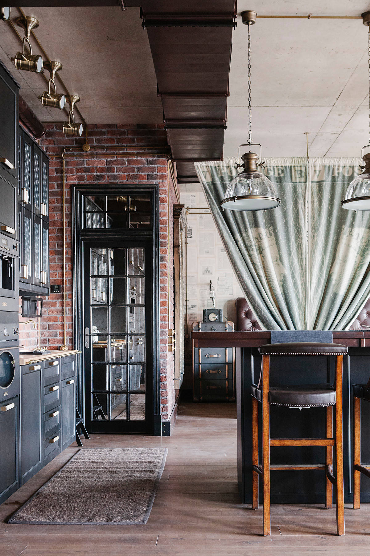 В гостях: Ретро-лофт с пожарным гидрантом