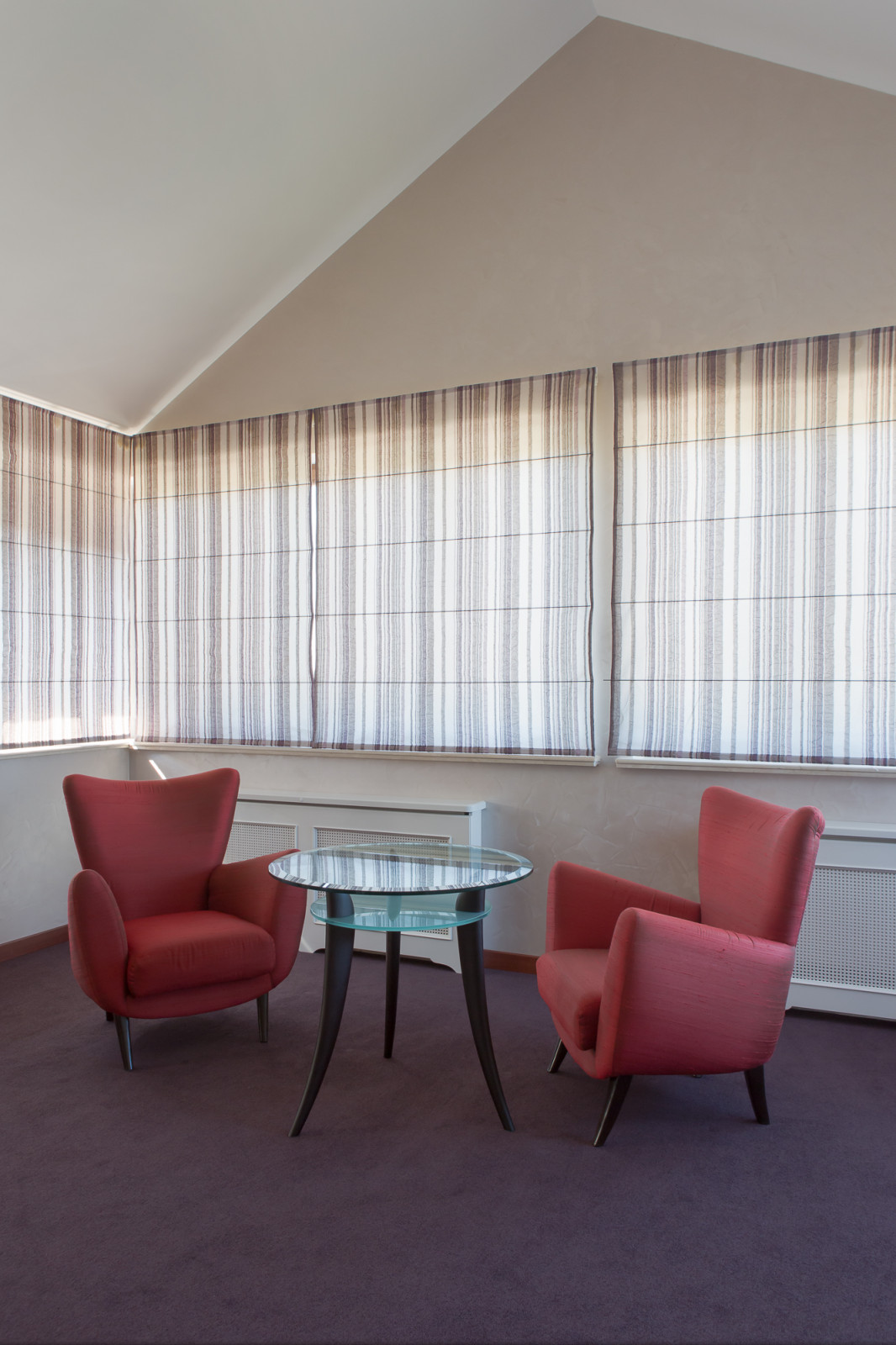 Просторный загородный дом