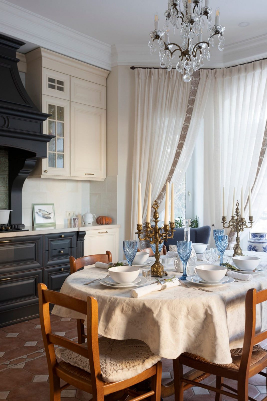 Гостиная с аркой