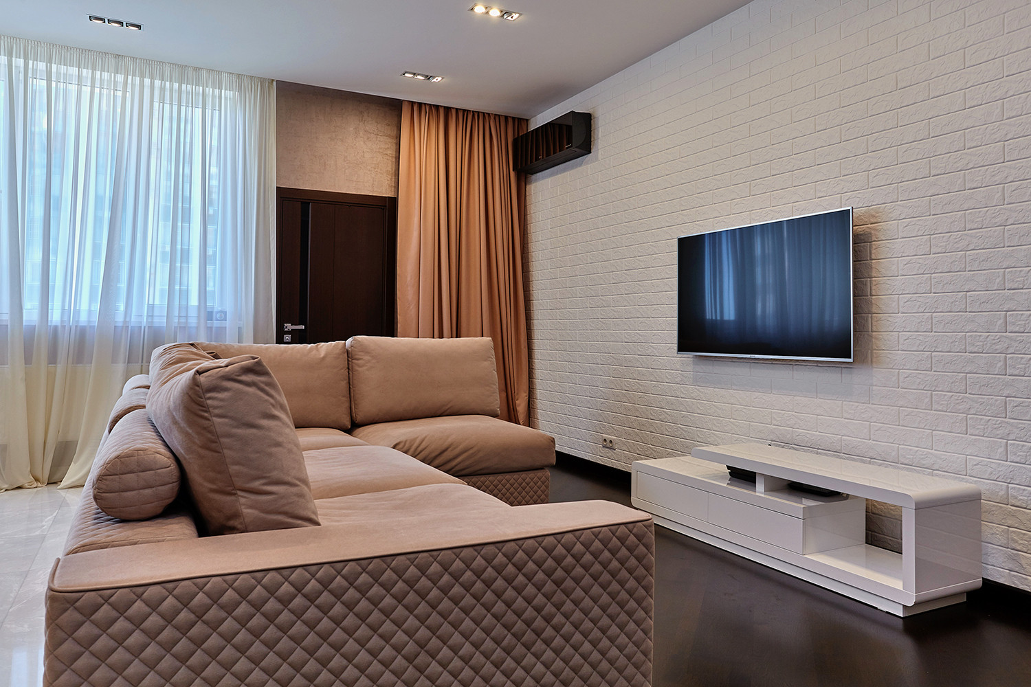 054 Квартира