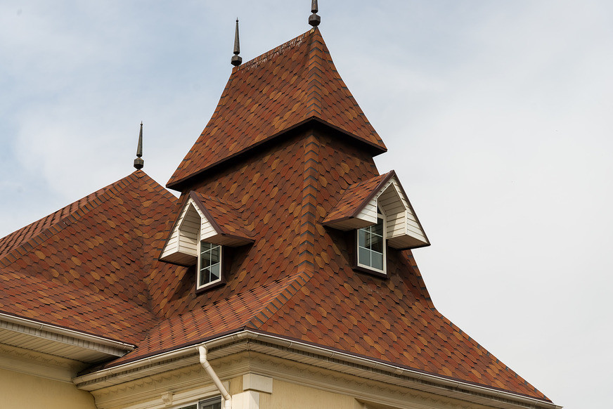 Гибкая черепица ТЕХНОНИКОЛЬ SHINGLAS, коллекция КАДРИЛЬ, цвет ЯШМА