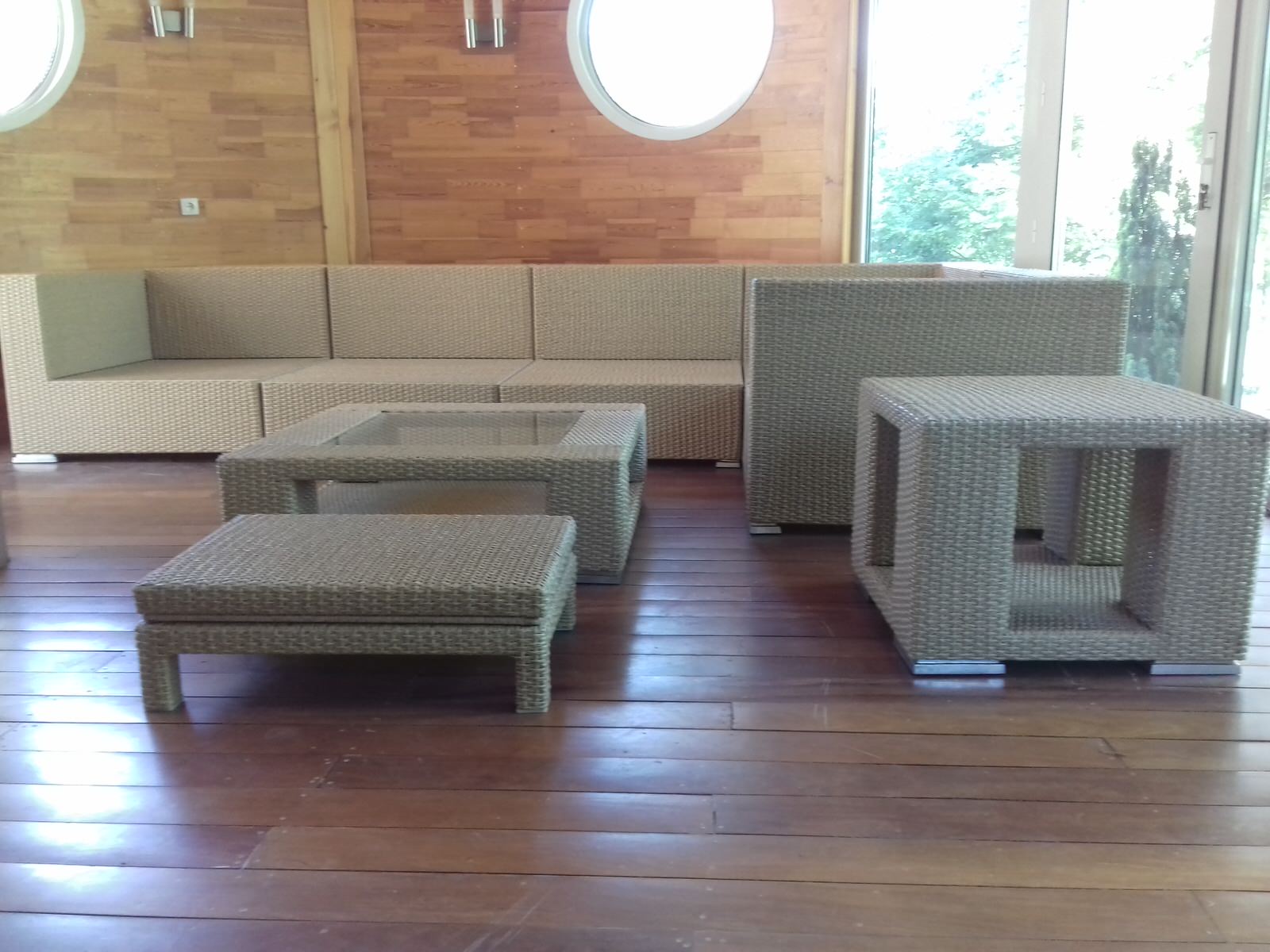 Обложка проекта: Плетеная мебель для террасы