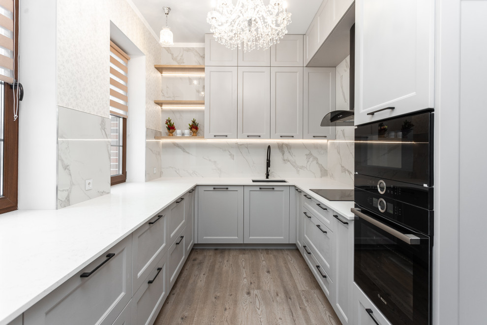 Кухня в стиле современная классика у моря