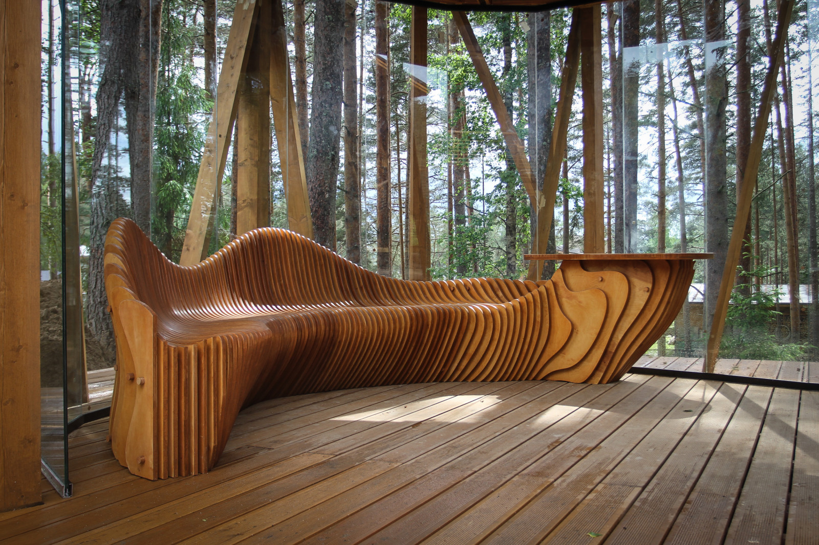 Михаил Мельников