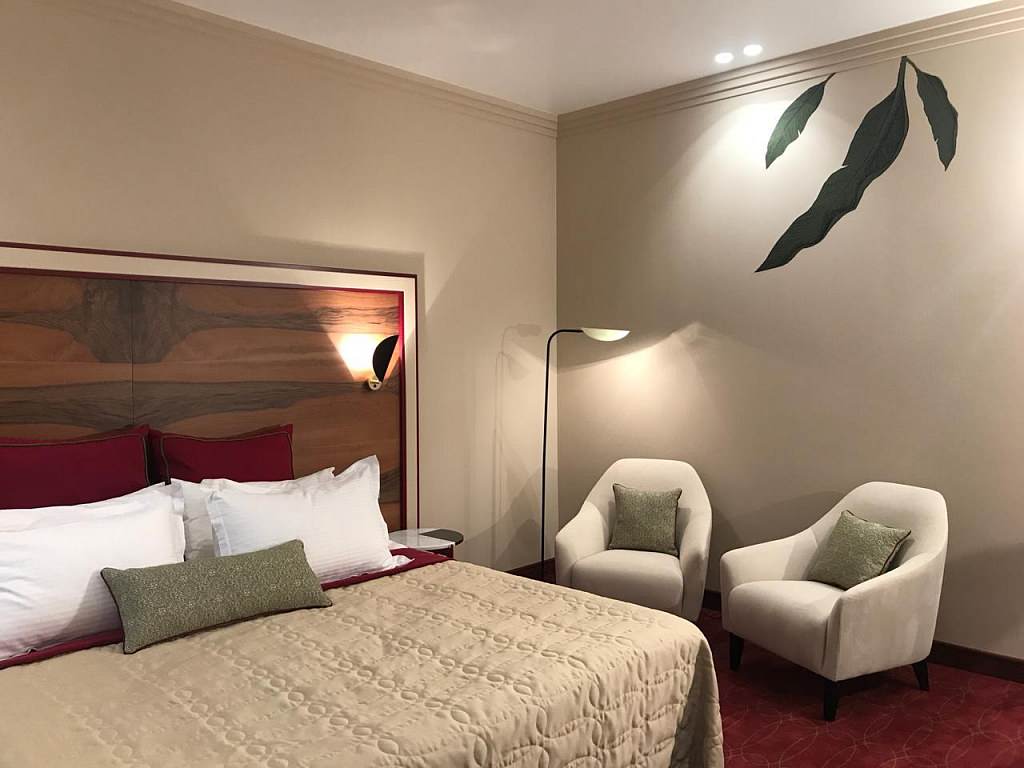 Оформление общественных зон. Отель 1880