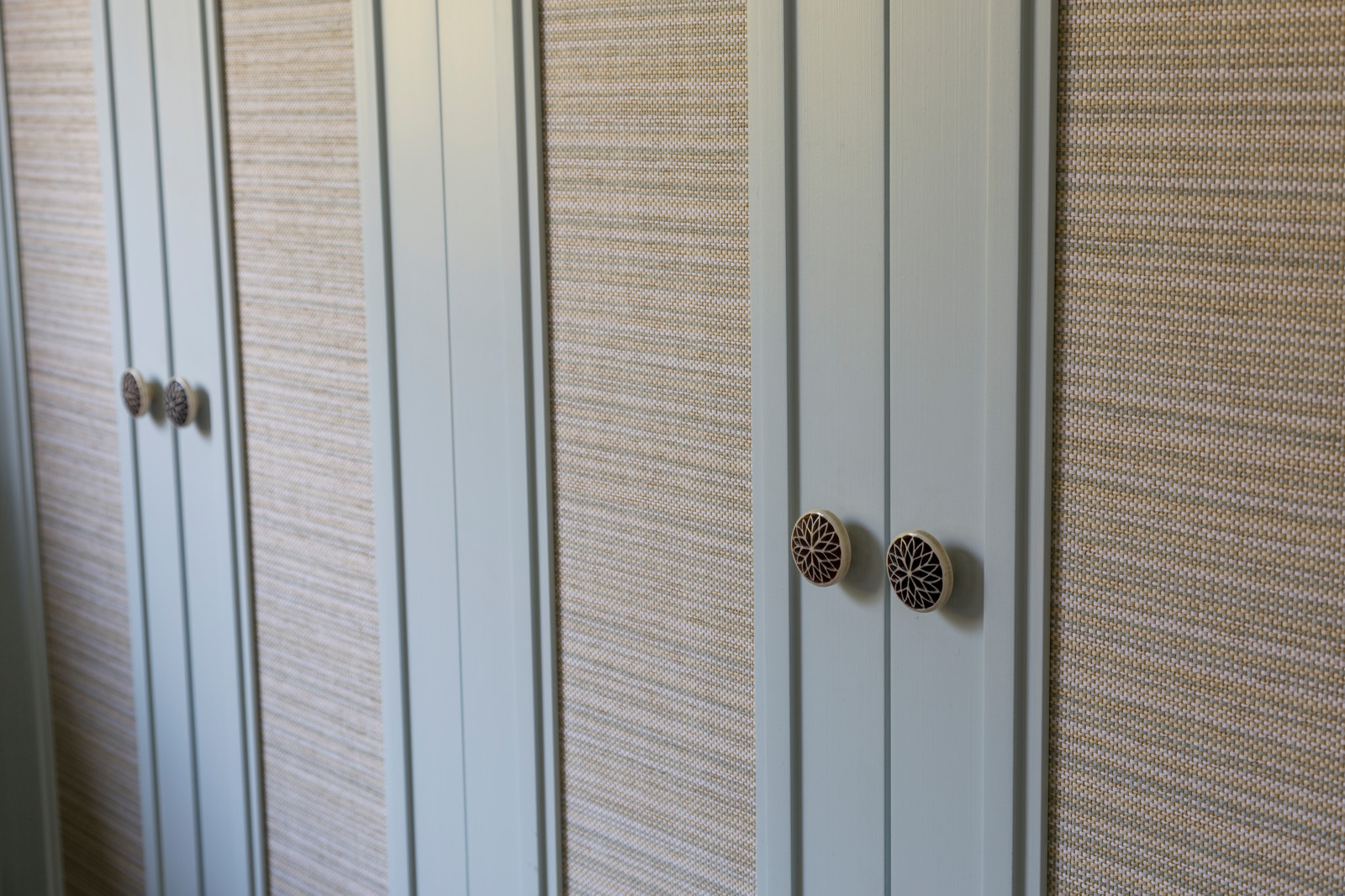 Встроенные шкафы из МДФ