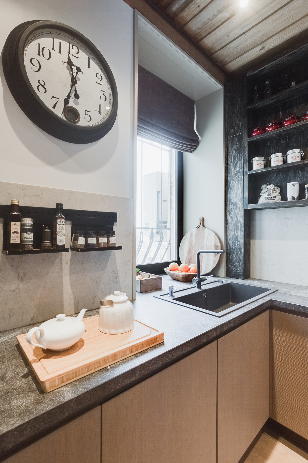 Необычное сочетание березы Old legno naturale, структурного шпона и эмали