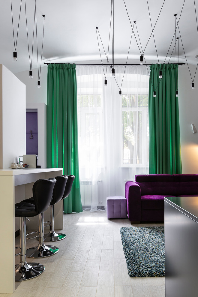 Studio with a soaring bed over grass-plot /Студия с парящей кроватью и лужайкой