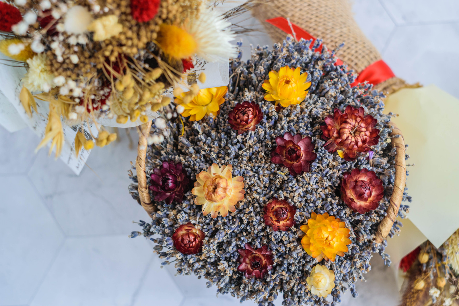 Композиции из сухоцветов