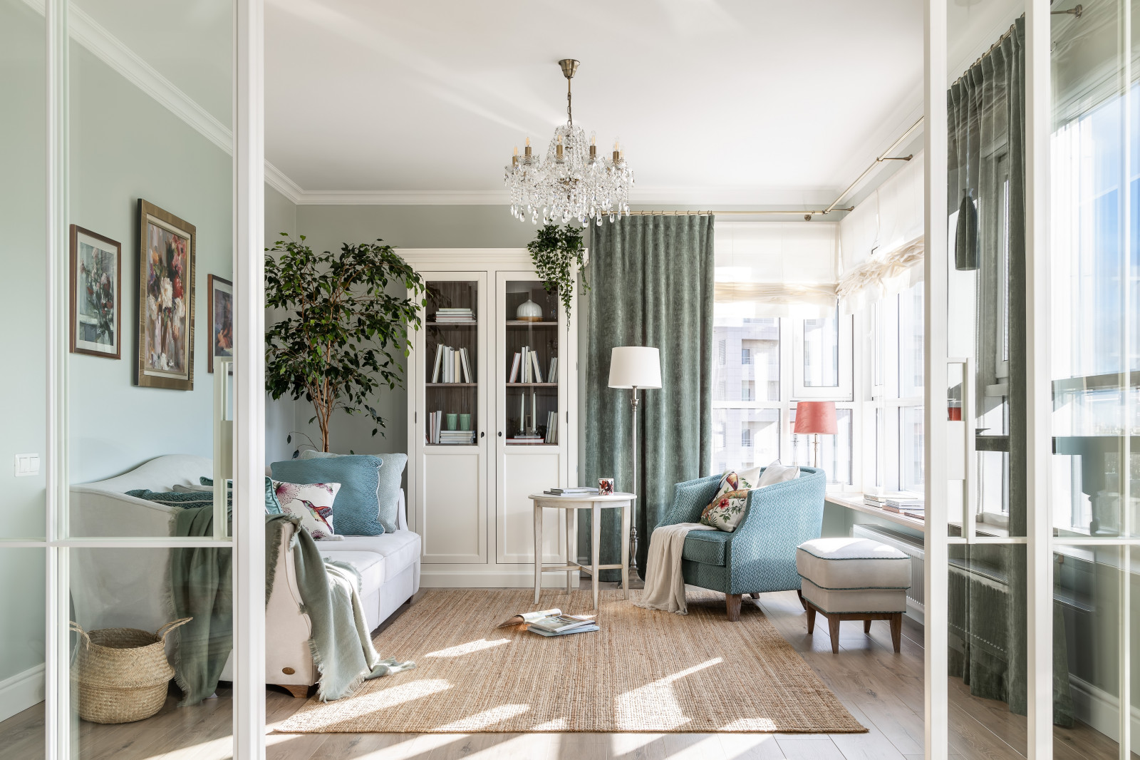 Юг Франции в современной квартире