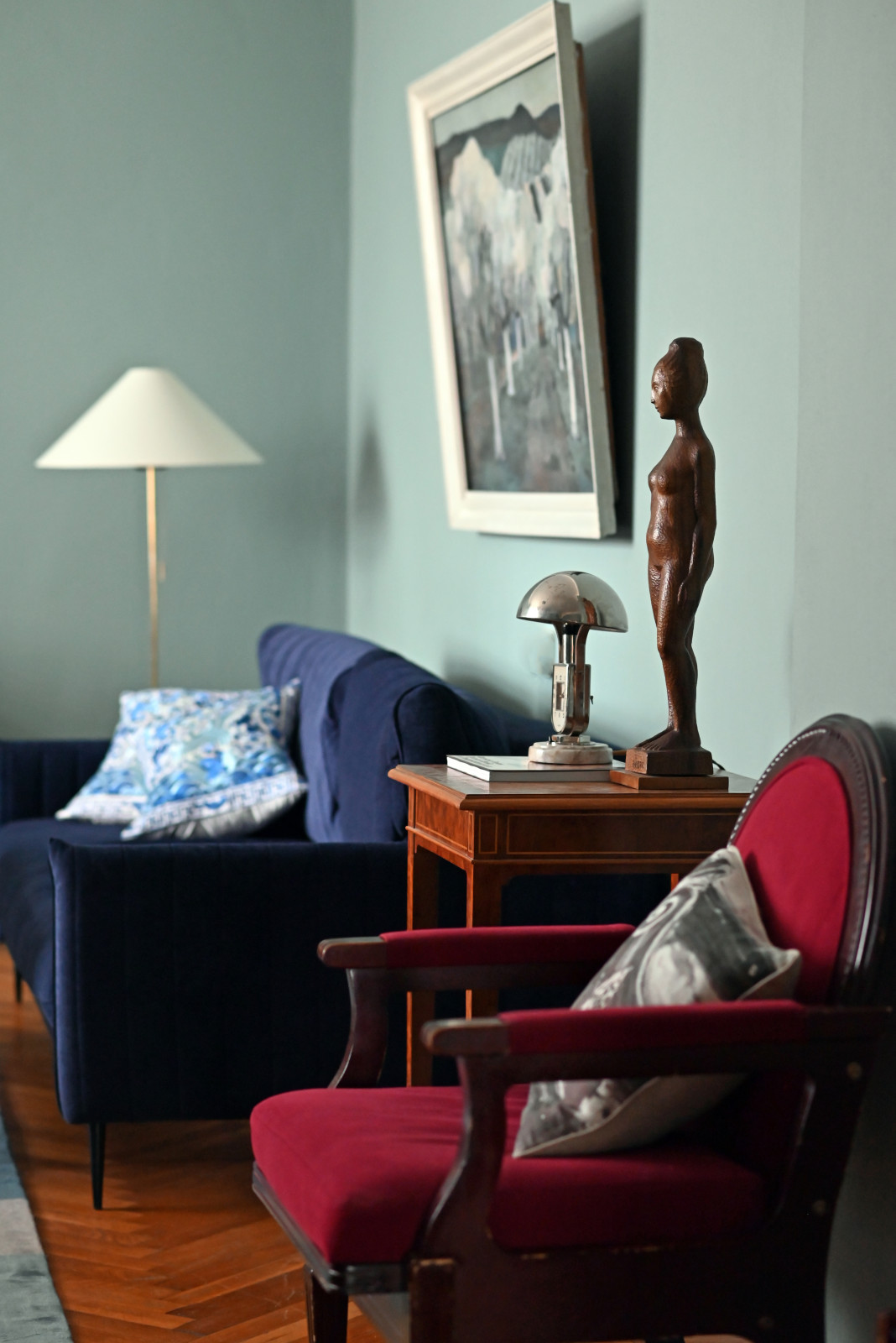 Дом на набережной