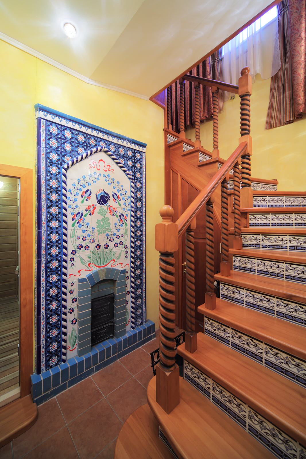 Интерьер коттеджа в яркий тонах(продолжение)