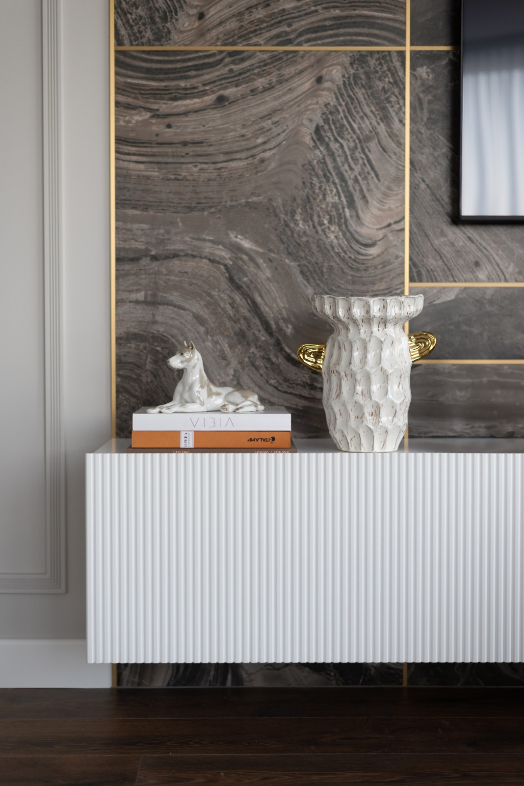 Квартира с оранжевым акцентом