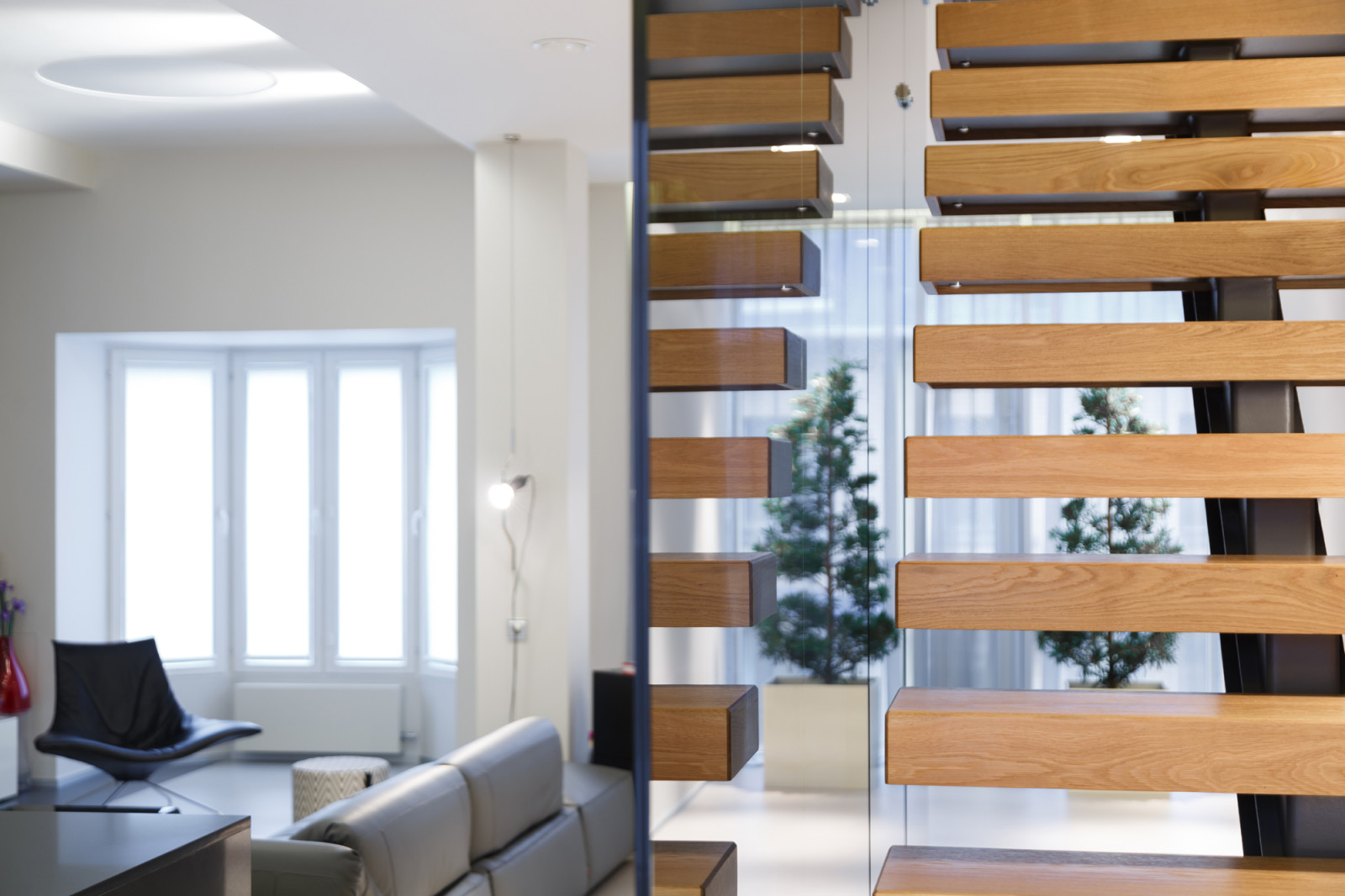 Реконструкция трехэтажного таунхауса в Санкт-Петербурге.