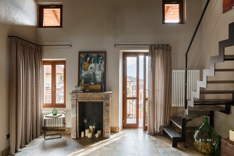 Houzz Италия: Квартира русского дизайнера на озере Комо